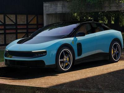 Ferrari utišal kritike: električni luce je na Kitajskem takoj našel kupce