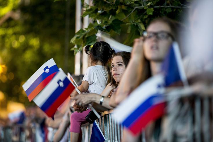 Na Kongresnem trgu se je zbralo več tisoč ljudi. | Foto: Ana Kovač