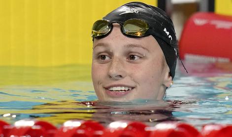 Kanadčanka McIntosh popravila svetovni rekord v plavanju na 400 m prosto
