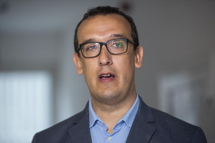Ivan Gale | Ivan Gale je razkril politične pritiske in sporne prakse pri nabavi zaščitne opreme v času epidemije covida.  | Foto STA