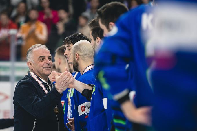 "Mislim, da smo bili najboljši tukaj, da smo zasluženo prvi, a vedno poudarjam, tudi pred igralci, da je to treba dokazati na ledu," pravi Matjaž Kopitar. | Foto: Grega Valančič/Sportida