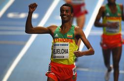 Etiopijec Kejelcha za las zgrešil svetovni rekord