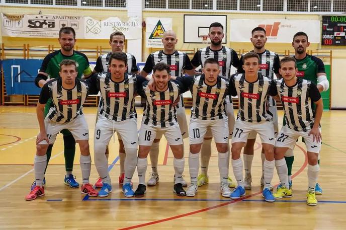 futsal Dobovec | Futsalisti Dobovca so proti Benfici izgubili v zadnjih sekundah tekme. | Foto Facebook Futsal klub Dobovec