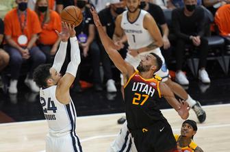 Gobert tretjič obrambni igralec lige