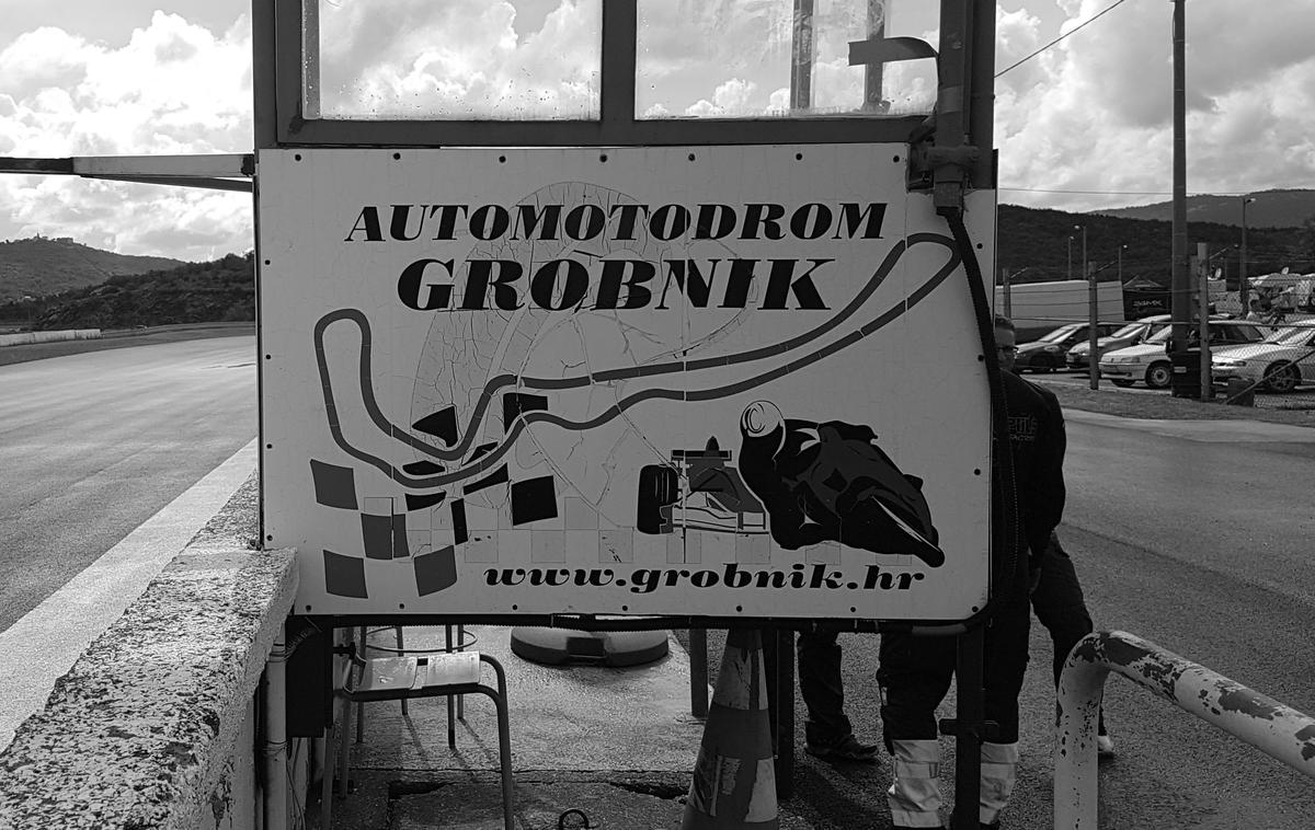 Grobnik | Foto Gregor Pavšič