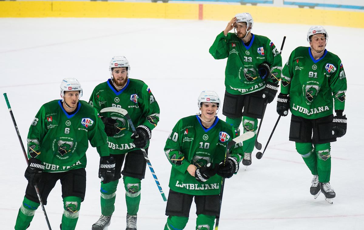 HK Olimpija | Ljubljančani bi morali zvečer gostiti Fasso, a je tekma zaradi neugodnih vremenskih snežnih razmer, ki Italijanom onemogočajo prihod v Ljubljano, prestavljena na 17. december. | Foto Grega Valančič/Sportida