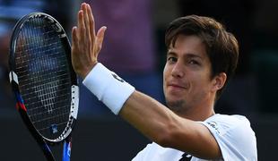 Bedene suvereno odpihnil tekmeca