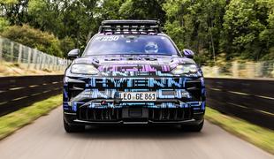 Porsche pokazal prve tehnične mejnike za električnega cayenna, razkritje jeseni #foto