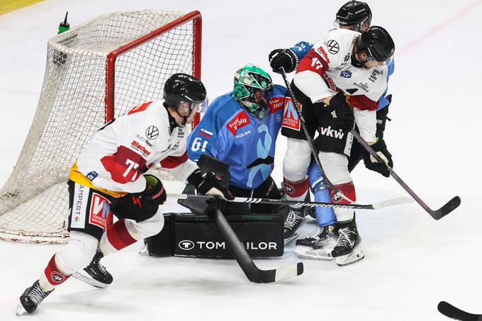 ICEHL: HK Olimpija Ljubljana - Pioneers Vorarlberg | Foto: Aleš Fevžer