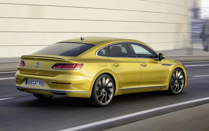 Arteon ima v primerjavi z nekdanjim CC kar 13 centimetrov daljšo medosno razdaljo in ta je za pet centimetrov daljša celo od passatove. | Foto: Volkswagen