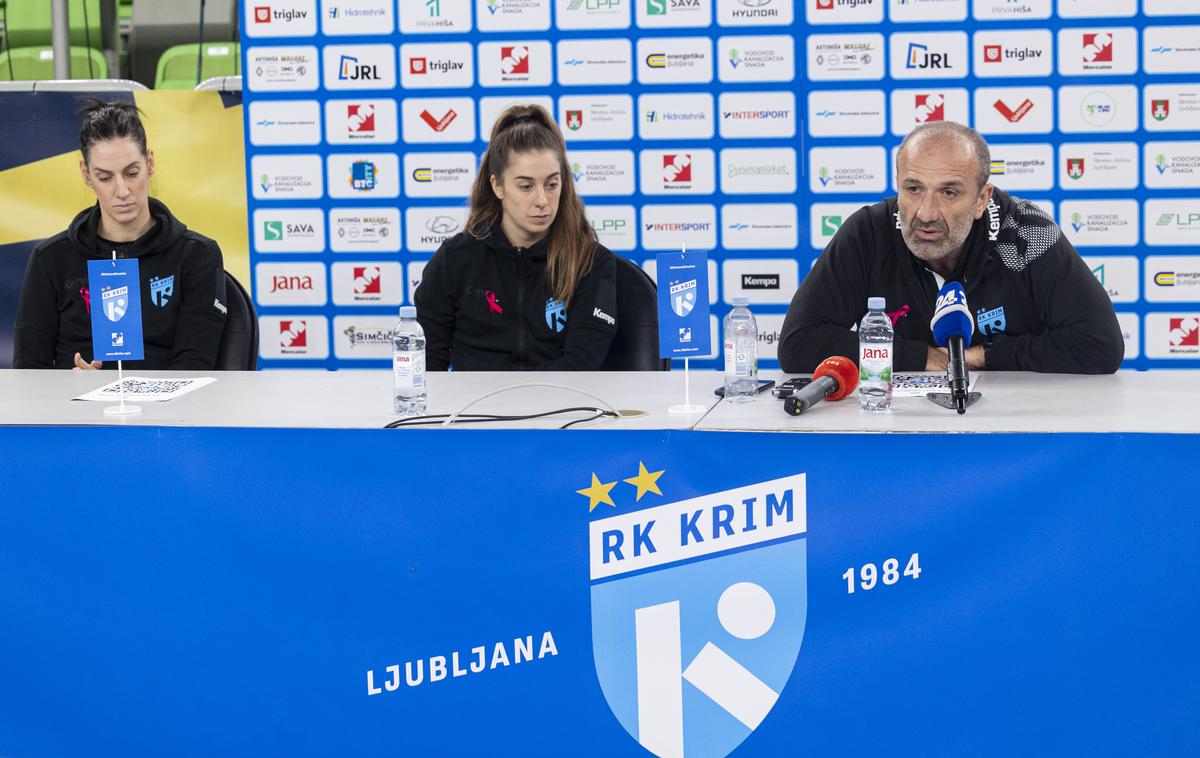 Dragan Adžić | Krimovke samozavestno pričakujejo CSM Bukarešto. | Foto Bor Slana/STA