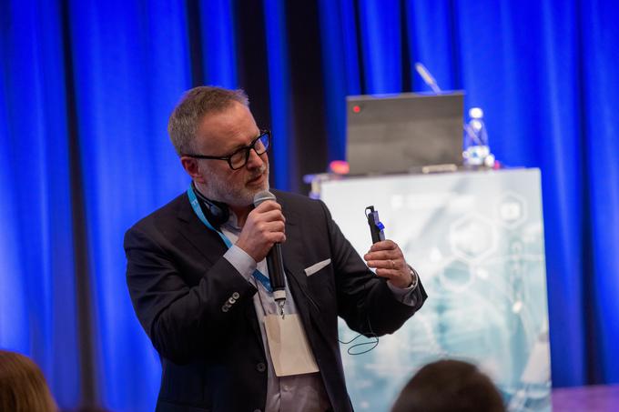 Hans Winberg, generalni sekretar v stockholmski Fundaciji za vodilno zdravstveno varstvo je opozoril na ovire, ki jih s seboj prinese NaVTeZ. Foto: Žiga Intihar | Foto: Mednarodni forum znanstvenoraziskovalnih farmacevtskih družb