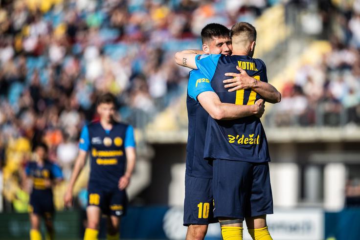 Celjani so blesteli proti Aluminiju. Na seznam strelcev sta se vpisala tudi Svit Sešlar in Andrej Kotnik. Primorec je mrežo Kidričanov zatresel kar dvakrat. | Foto: Jure Banfi