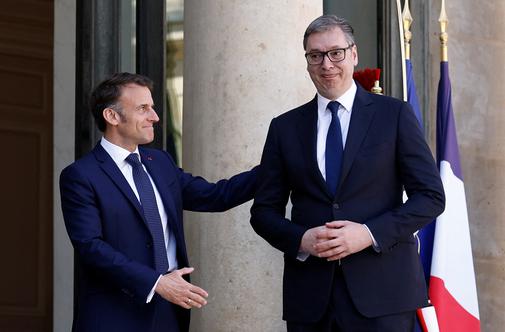 Macron z Vučićem o evropski poti Srbije in razmerah v BiH