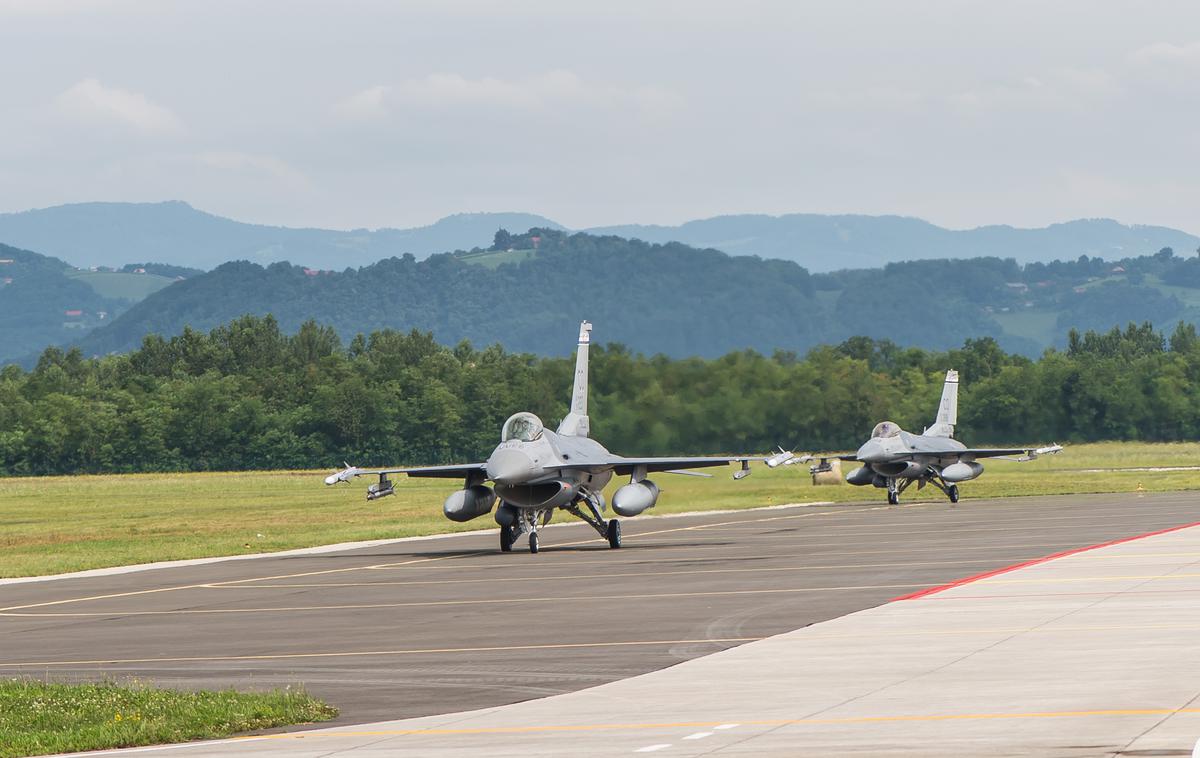 F16 - lovec letališče Cerklje | Foto Klemen Korenjak