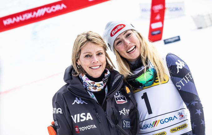 Mikaela Shiffrin in njena mama Eileen | Foto: Vid Ponikvar/Sportida