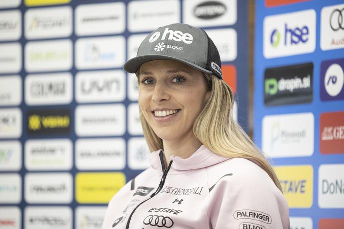 Ana Bucik Jogan | Ana Bucik Jogan je potegnila črto pod svojo kariero. | Foto Katja Kodba/STA