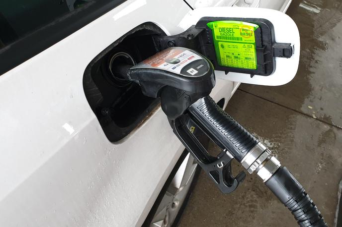 bencin dizel petrol siol avto gorivo | Foto Metka Prezelj