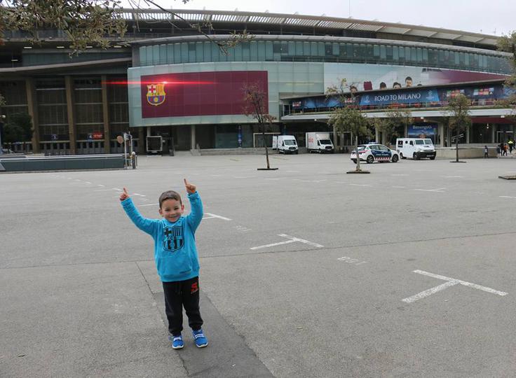 Rene zelo dobro napreduje. Pred kratkim si je ogledal tekmo v Barceloni.  | Foto: 