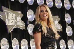 Britney z brezplačnim koncertom privabila 80 tisoč ljudi