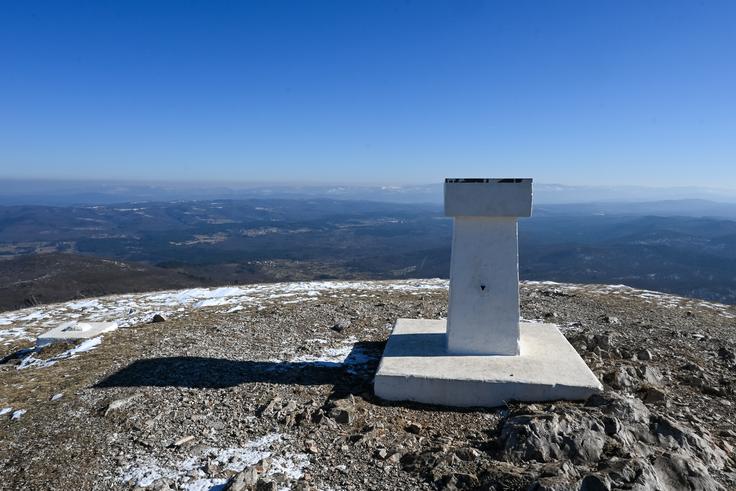 Primorska vabi v vseh letnih časih. Slavnik. | Foto: Matej Podgoršek