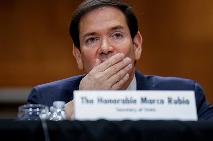 Rubio je med drugim dejal, da kongresa pred napadom 3. januarja ni bilo mogoče obvestiti, ker oni niti niso vedeli, da bo izveden, dokler konec decembra niso propadla pogajanja z Madurom, da se prostovoljno umakne. Če bi bile podrobnosti znane vnaprej, bi lahko ogrozili življenja ameriških vojakov in drugih sodelujočih. | Foto: Reuters