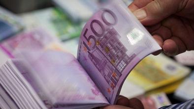 V ZBS opozarjajo na škodljiv vpliv davka na finančne storitve