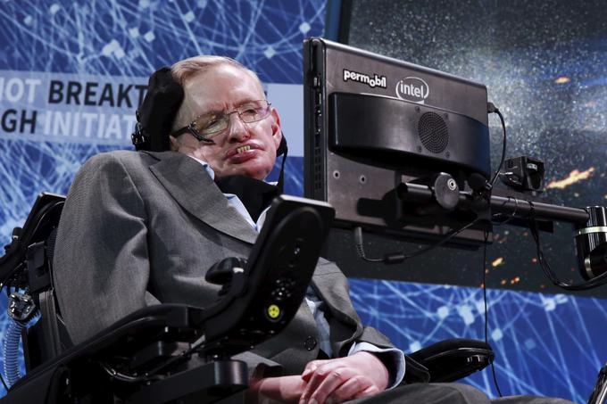 Stephen Hawking meni, da se lahko uresniči scenarij iz filmov Terminator, v katerih se je umetna inteligenca "prebudila" in sprožila vojno proti človeku.  | Foto: Reuters