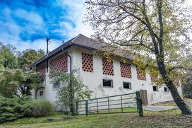 Pedagoško raziskovalni center za konjerejo Krumperk