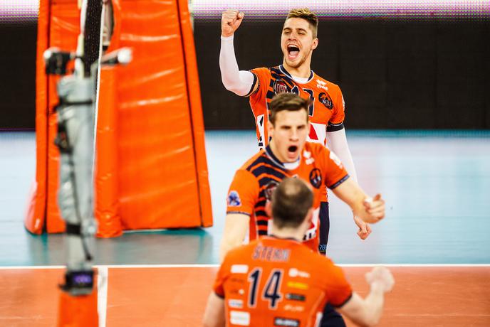 ACH Volley dobil derbi v Tivoliju, v drugo ligo Fužinar