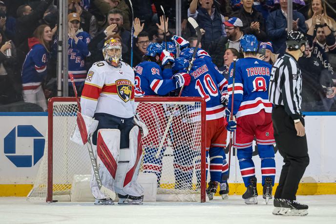 Najboljša ekipa lige NHL izgubila v New Yorku #video