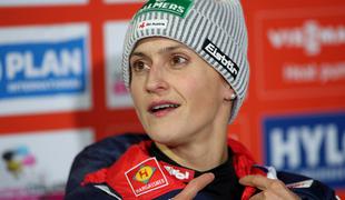 Eva Pinkelnig zapustila bolnišnico, vrat smučarskih skokov ne zapira