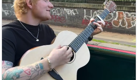 Ed Sheeran presenetil tekačico: tega ni pričakovala niti v sanjah #video