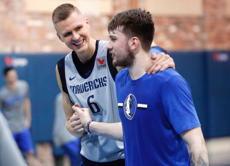 S prihodom Kristapsa Porzinginsa so začeli pri Dallas Mavericks gledati dolgoročno. Želja je druga lovorika v zgodovini kluba. | Foto: Twitter - Voranc