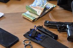 Upal je na srečanje z dekletom. Brutalno so ga pretepli, okradli in nato izsiljevali.