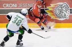 Nedelja hokejsko in nogometno obarvana