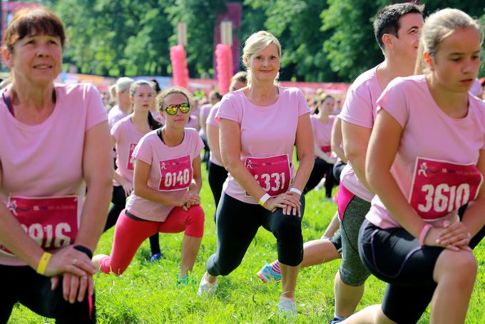 Več kot 7.000 predstavnic nežnejšega spola se je zbralo na 13. izvedbi najbolj množičnega teka za ženske v Sloveniji. | Foto: Urban Urbanc/Sportida