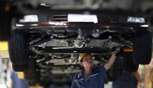 Geely vse bolj osvaja kupce tudi onstran velikega zidu