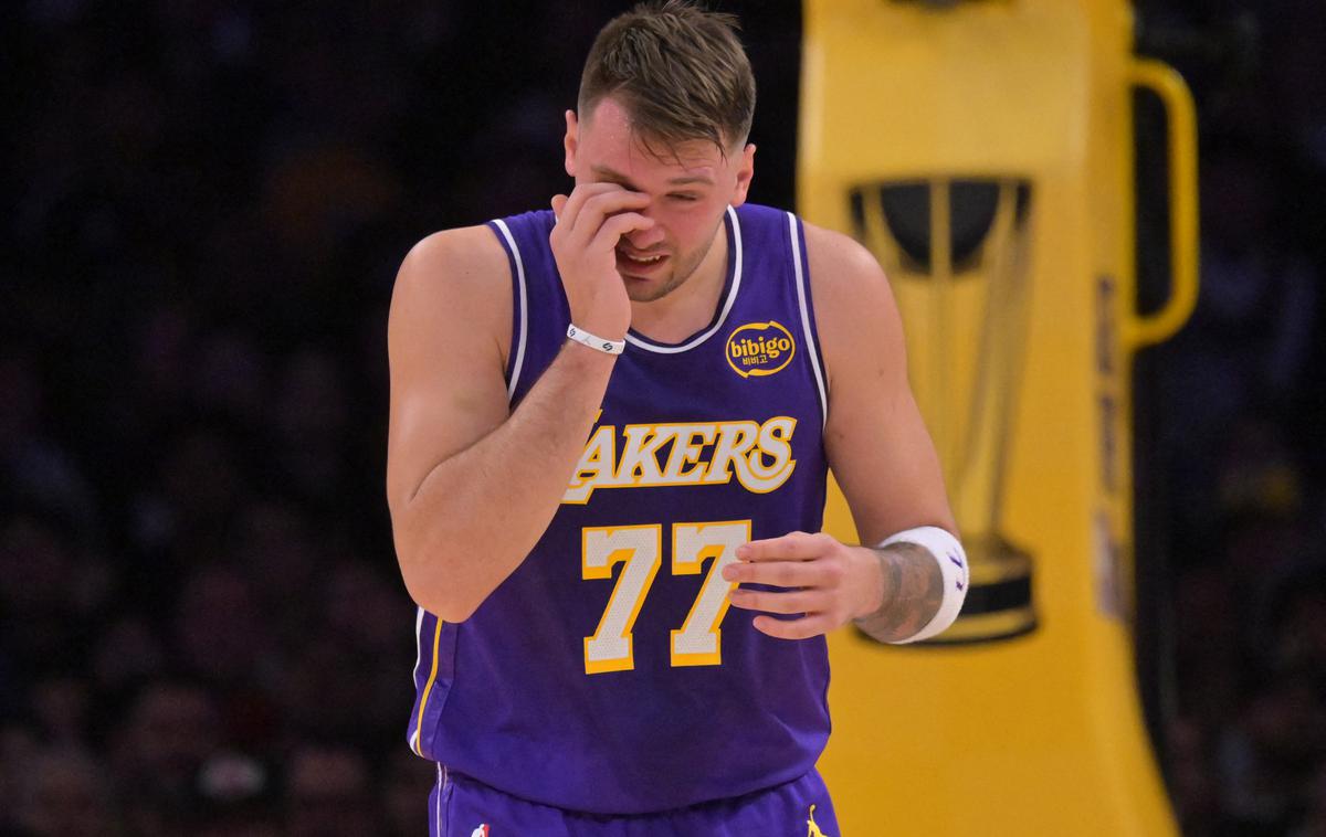Luka Dončić | Luka Dončić po porazu Los Angeles Lakersov proti San Antonio Spursom v četrtfinalu pokala NBA | Foto Reuters