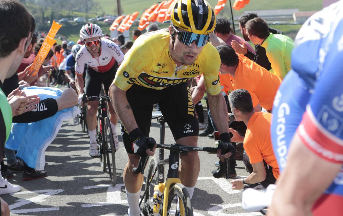 Primož Roglič | Primož Roglič je zanesljivo zadržal rumeno majico. V cilj je prišel v času zmagovalca. | Foto Guliverimage