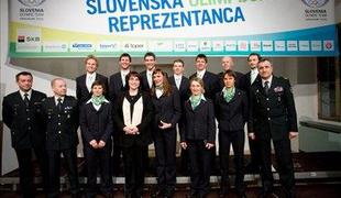 Slovenska druščina vse bolj pisana