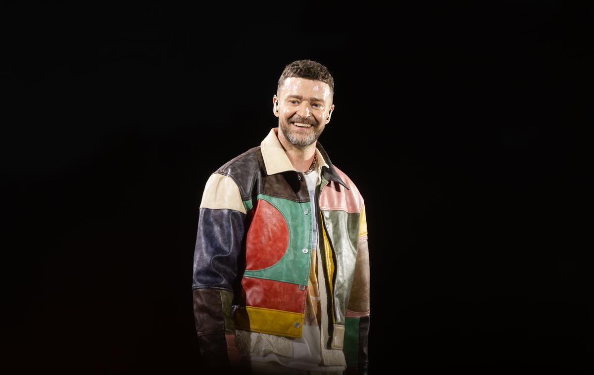 Justin Timberlake | Justin Timberlake je bil v zadnjih tednih tarča kritik svojih oboževalcev. Ti so mu namreč očitali, da med koncerti ne kaže svojih vokalnih sposobnosti, ampak prepusti, da velik del pesmi odpojejo oboževalci. | Foto Guliverimage