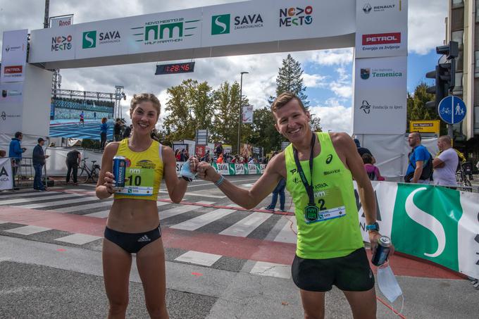Neja Kršinar in Primož Kobe sta v Novem mestu pritekla do naslova državnega prvaka v polmaratonu. | Foto: novomesto21