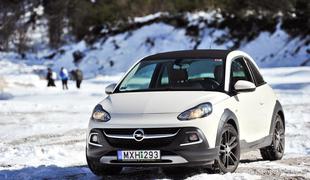 Opel adam rocks 1.0 - majhen, a opazen križanec z veliko serijske samozvesti