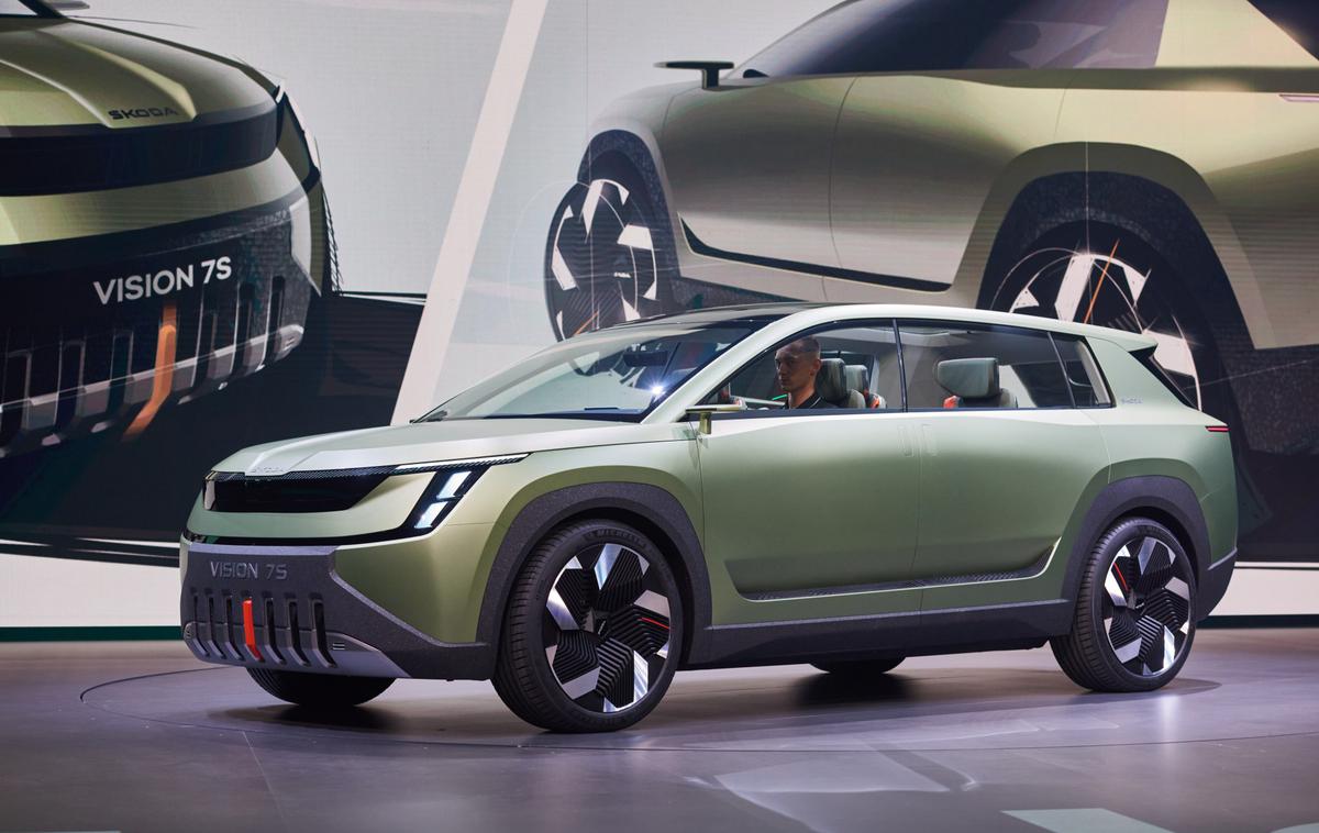 Škoda vision 7S | Osrednja zvezda večera v Pragi je bil sedemsedežni električni koncept vision 7S. | Foto Škoda