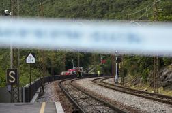 Izredni dogodek na železnicah: iztirilo je več vagonov, primorska proga je zaprta