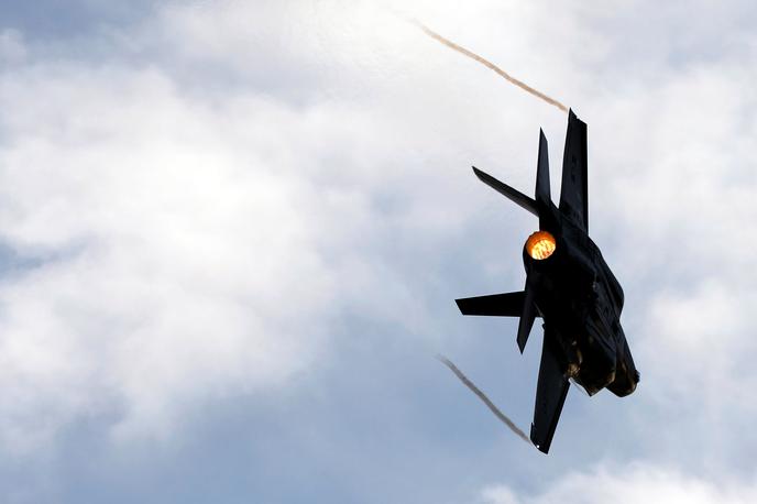Izraelsko bojno letalo, F-35 | Nasprotniki vlade tudi za danes načrtujejo nove shode, ki naj bi si nato sledili več dni. | Foto Reuters