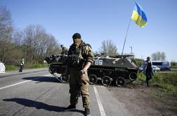 Na vzhodu Ukrajine se nadaljuje nasilje, Zahod grozi z novimi sankcijami (video)