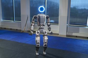 Korejski industrijski gigant v proizvodnjo množično uvaja humanoidne robote #video