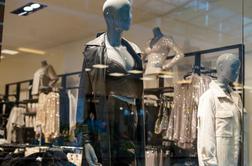 Udoben, poceni, a težaven: zakaj se poliestru pri oblačilih ne moremo izogniti